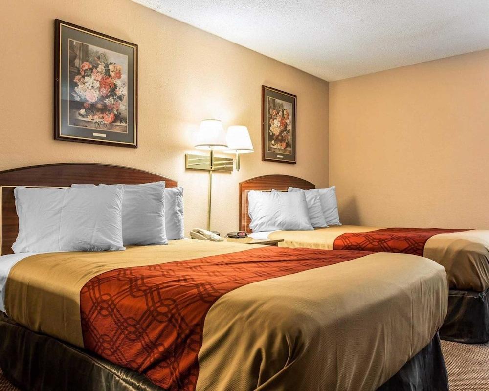 Econo Lodge Декейтер Экстерьер фото