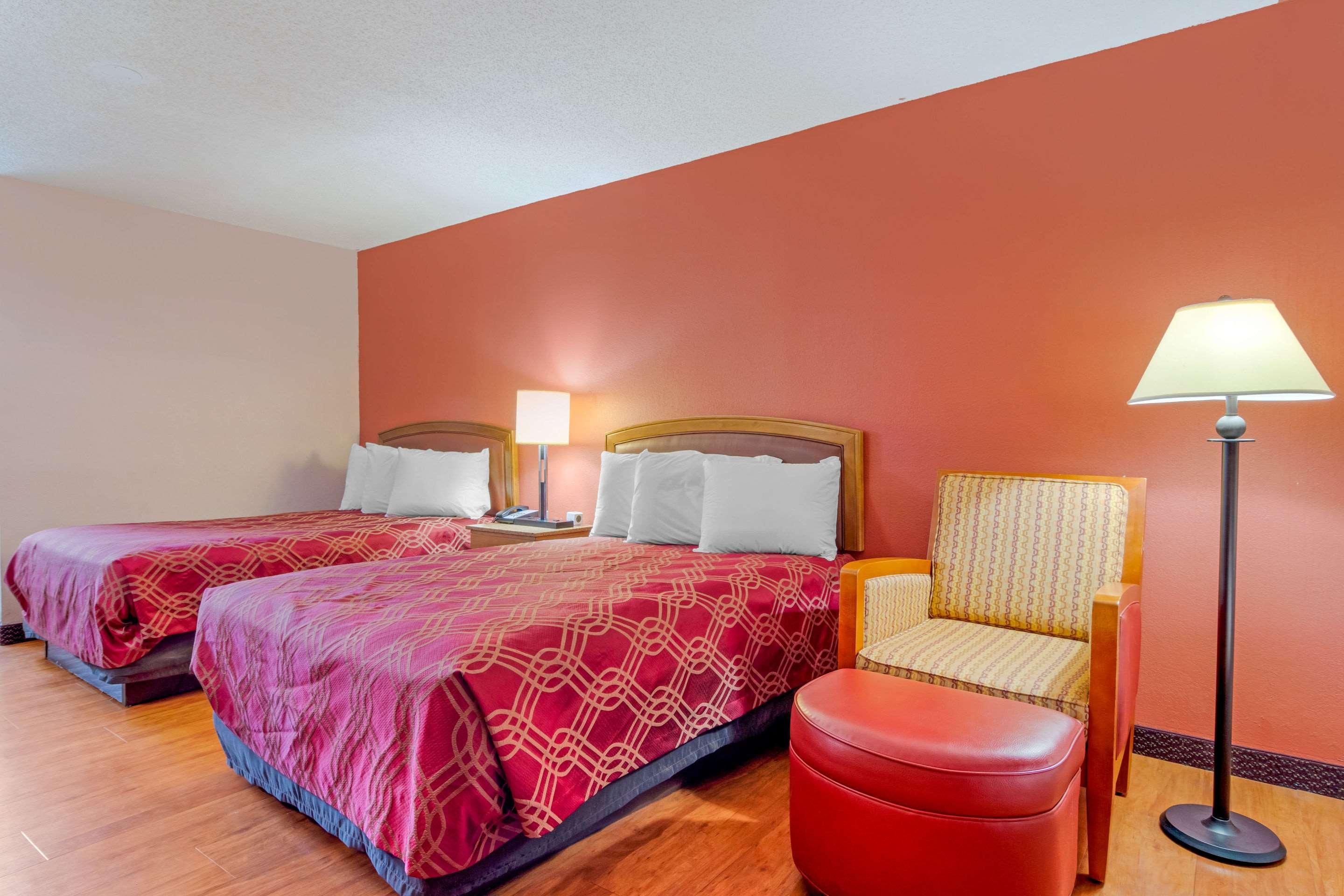 Econo Lodge Декейтер Экстерьер фото