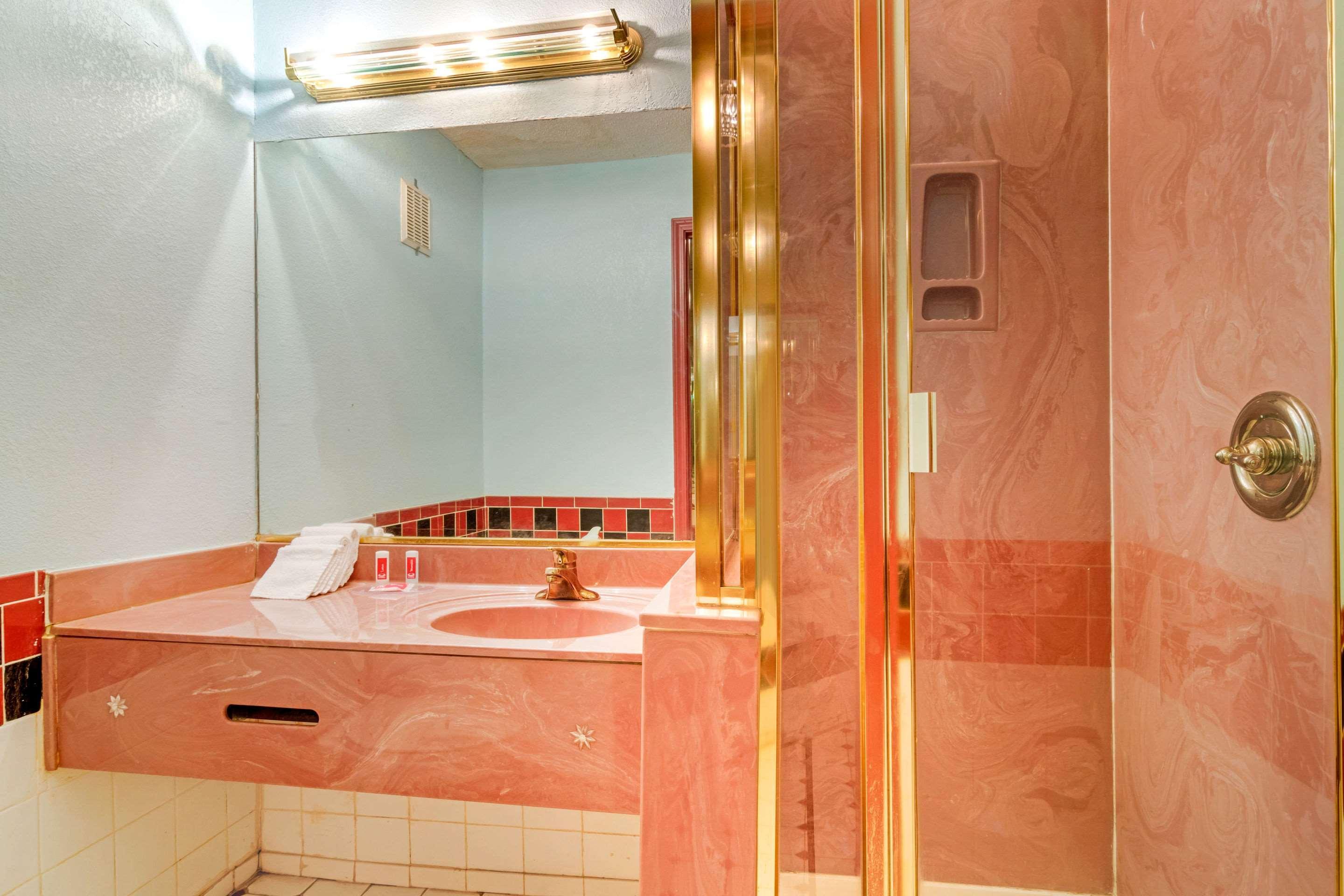 Econo Lodge Декейтер Экстерьер фото